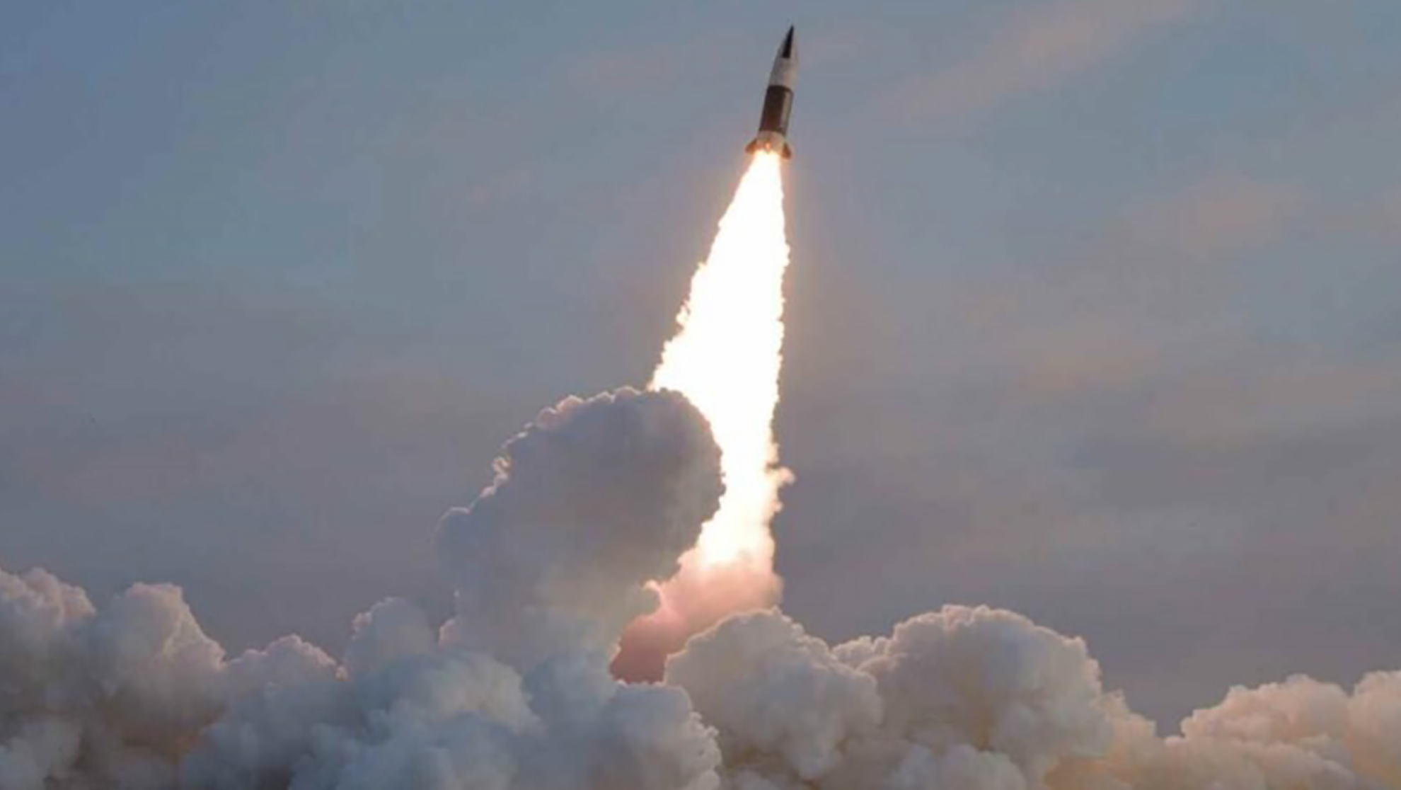 Rusia lanza un misil balístico intercontinental RS-26